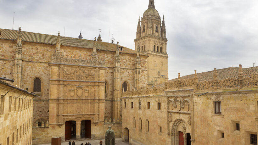 fsmlrph-fachadarica-salamanca-santiagosantos