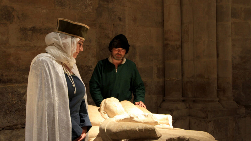 Visita Teatralizada al Centro Expositivo Rom en el Monasterio de Santa María la Real